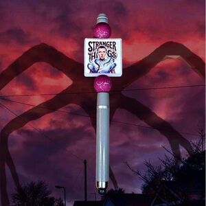 Stranger Things El Jane Hopper Upside Down Stylist & Pen